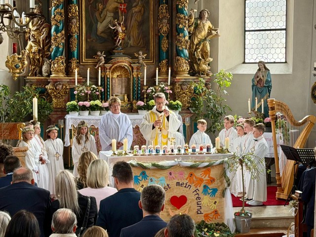 Erstkommunion in der Pfarre Mötz