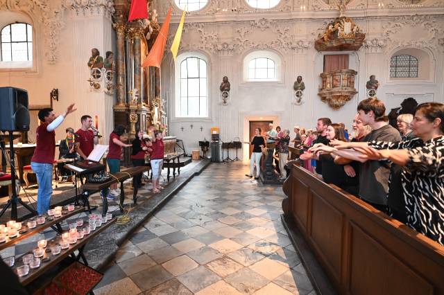 Bischof Glettler: Kirchen als Tankstellen für Zukunftsmut