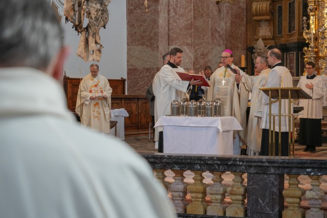 Chrisammesse stärkt Einheit der Diözese 