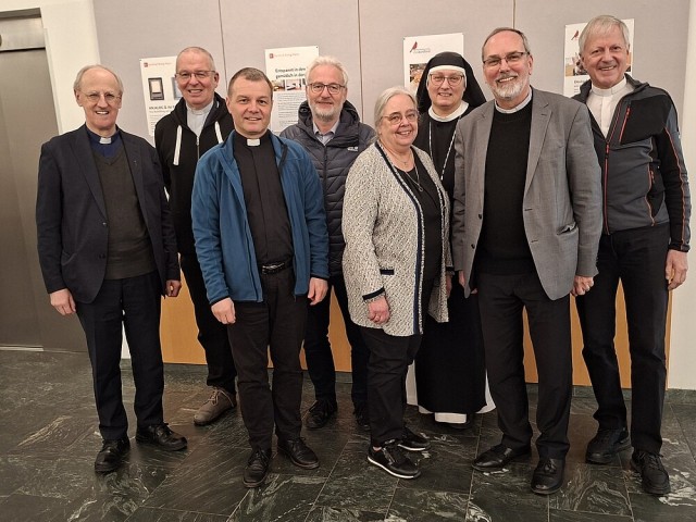 Diözesen und Orden wollen verstärkt kooperieren