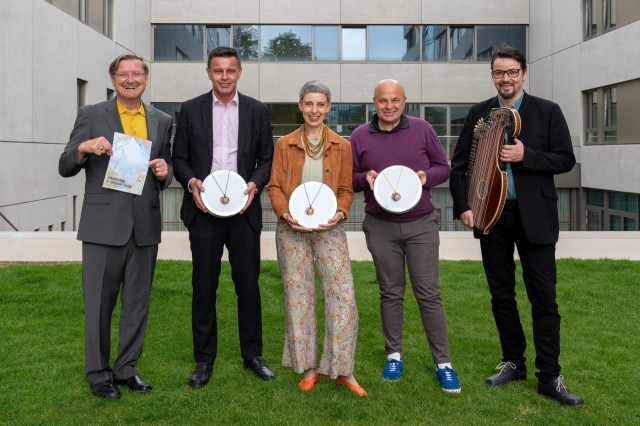 Mit Hoffnungsschritten dem Morgen entgegen gehen