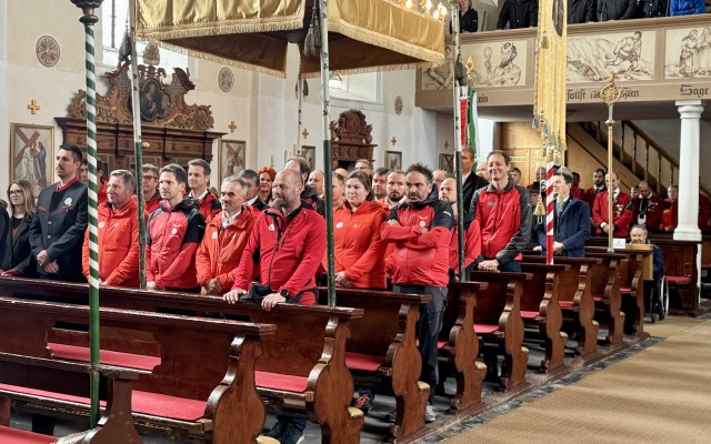 Neue Bergrettungs-Zentrale in Berwang gesegnet