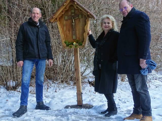 Neues Wegkreuz beim Starkenberger See