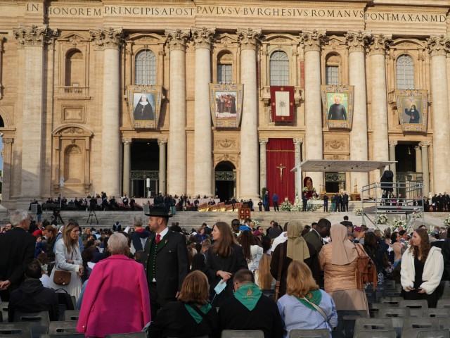 Papst leitet großes ökumenisches Gedenken für moderne Märtyrer