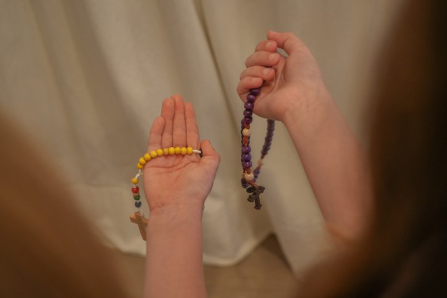 Rosenkranzmonat Oktober: Gebet für den Frieden