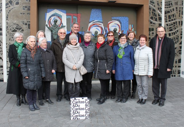 Sendungsfeier für die Caritas-Haussammler