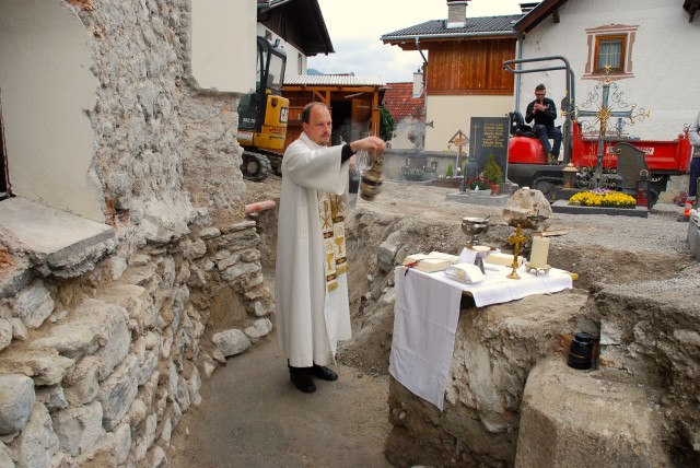 Vergessene Kirche neu entdeckt: Archäologie in Roppen