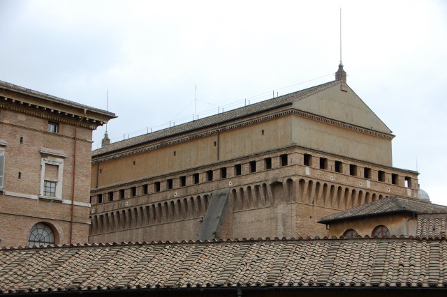 "Extra omnes" - Papstwahl streng geregelt