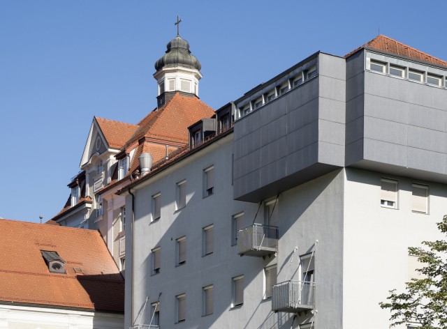 Wanderung zu spirituellen Orten - Exerzitienhaus der Kreuzschwestern in Hall