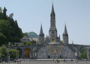 Lourdes  (19)