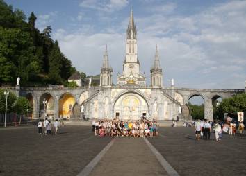 Lourdes  (2)