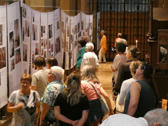 Fotoausstellung "Die Kirche ist weiblich" im Rahmen der "Langen Nacht der Kirchen" 2026
