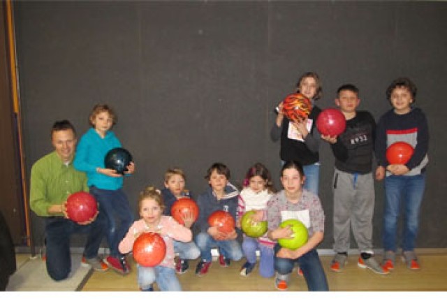 Ausflug unserer MinistrantInnen zum Bowling