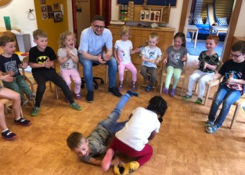 Die Kinder in Aktion