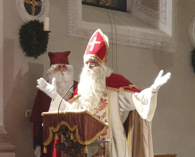 Nikolausfeier in der Pfarrkirche Hippach